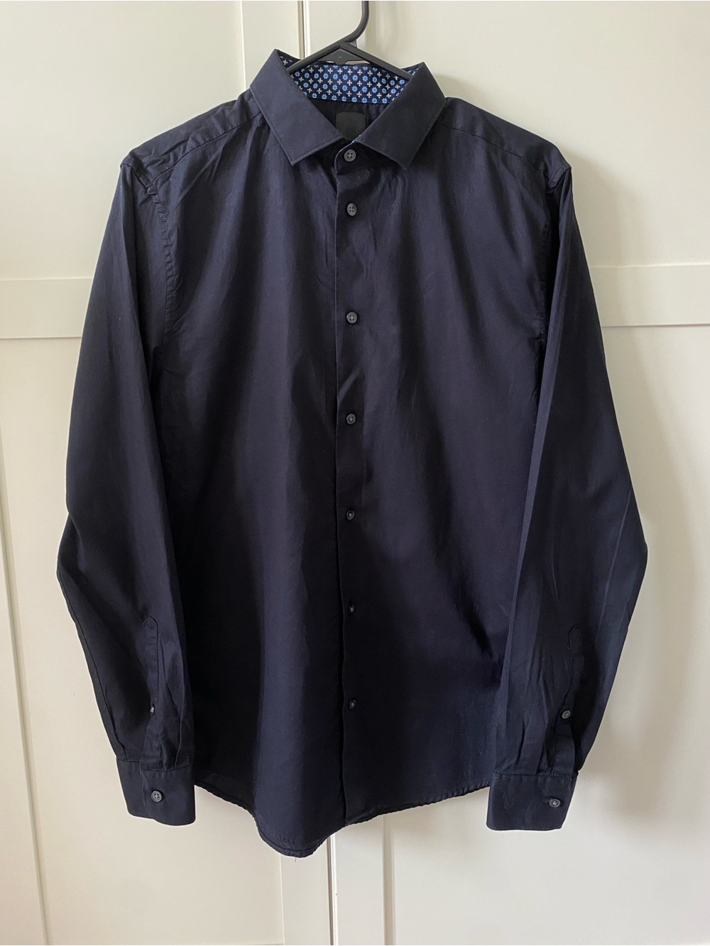 H&M Men's Classic Black Button Down Slim Fit Dress Shirt Business Casual Size M